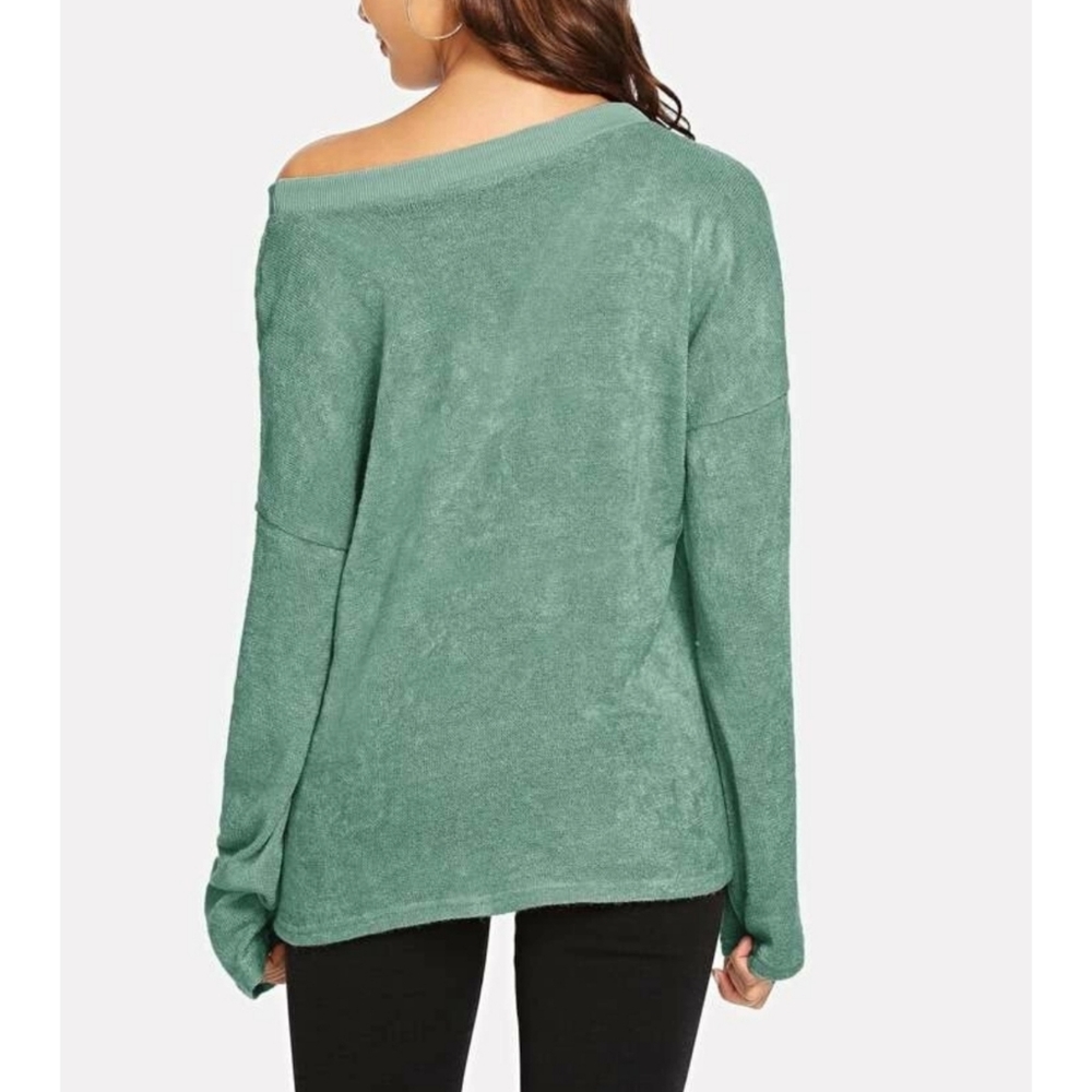 🔥FINAL SALE🔥VIVA | Green V-neck Solid Sweater - Picture 2 of 5